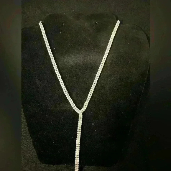 Silver-Tone Rhinestone Necklace very elegant chic formal shiny - Picture 1 of 6